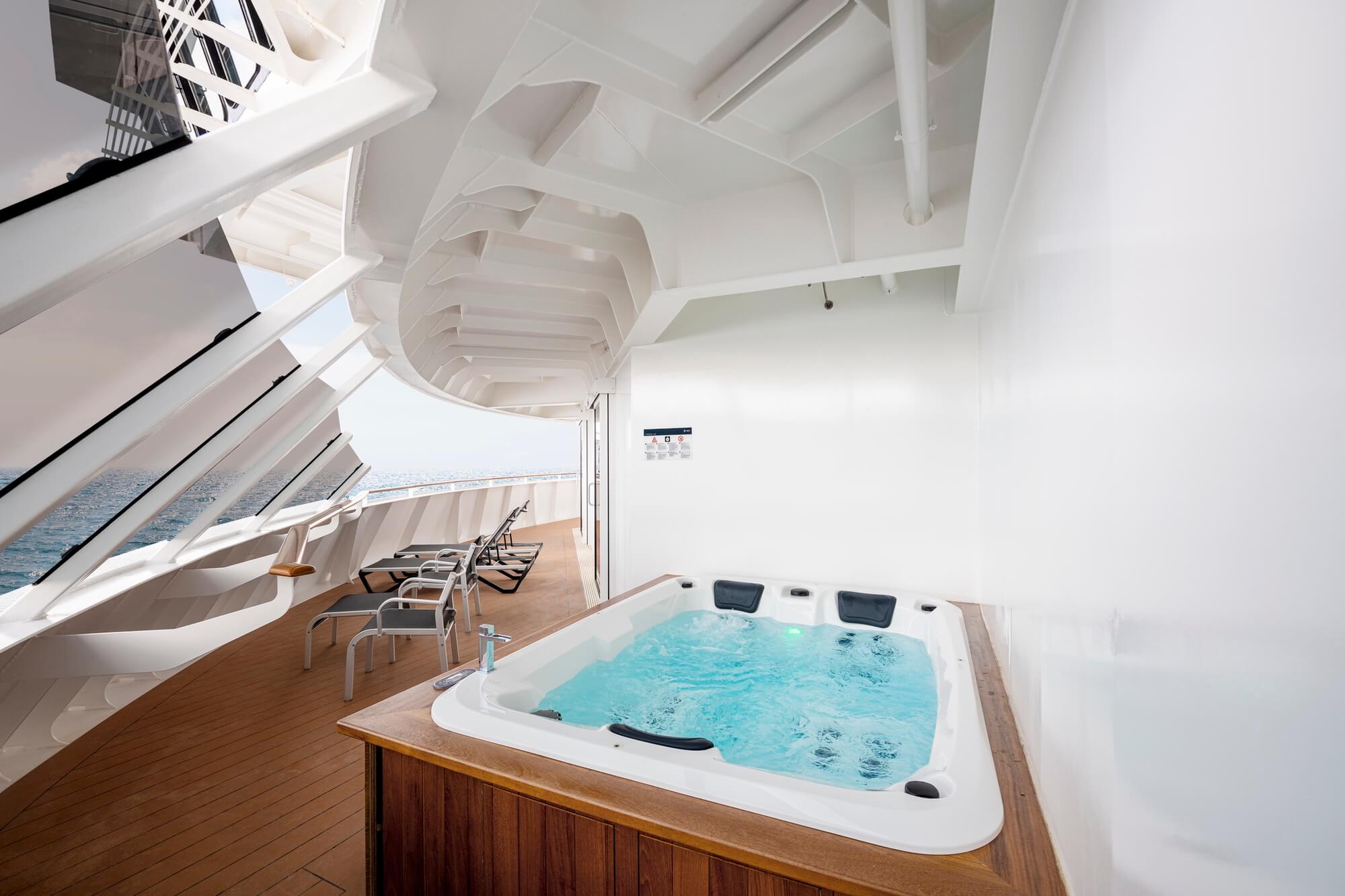 MSC Virtuosa Premium Suite Aurea with terrace and whirlpool